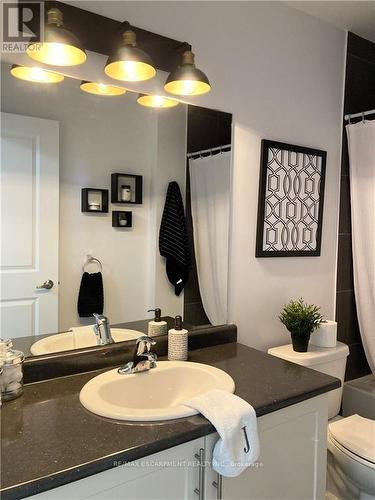226 - 125 Shoreview Place, Hamilton, ON - Indoor Photo Showing Bathroom