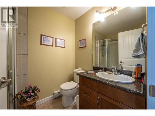 240 Wade Avenue W Unit# 301, Penticton, BC - Indoor Photo Showing Bathroom