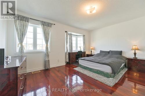 2609 Longridge Crescent, Oakville, ON - Indoor Photo Showing Bedroom