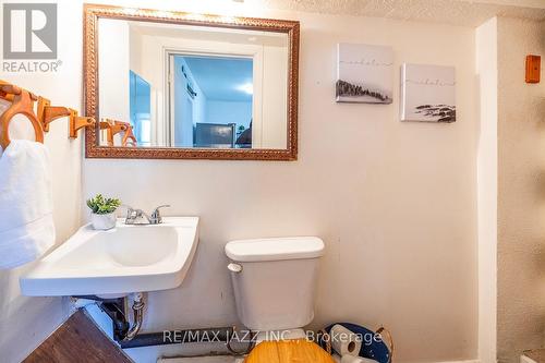2 Boulton St, Clarington, ON - Indoor Photo Showing Bathroom