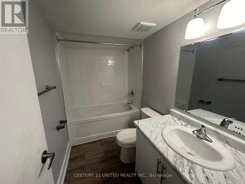 2 - 1055 Western Avenue, Peterborough, ON - Indoor Photo Showing Bathroom