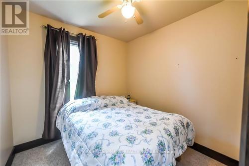 2830 Spiece Rd, Lincoln, ON - Indoor Photo Showing Bedroom