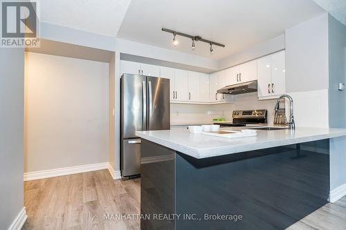 207 - 62 Suncrest Boulevard, Markham, ON - Indoor Photo Showing Kitchen With Stainless Steel Kitchen With Upgraded Kitchen