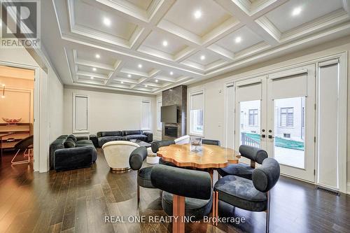 149 Milky Way Dr, Richmond Hill, ON - Indoor Photo Showing Dining Room