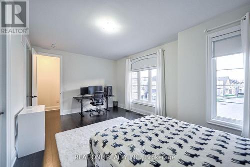 149 Milky Way Dr, Richmond Hill, ON - Indoor Photo Showing Bedroom