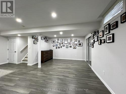 5 Debonair St, Richmond Hill, ON - Indoor Photo Showing Other Room