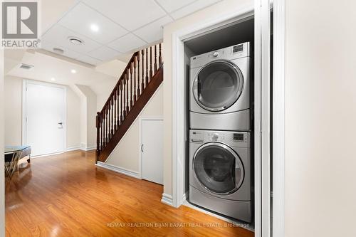 63 Linda Margaret Cres, Richmond Hill, ON - Indoor Photo Showing Laundry Room