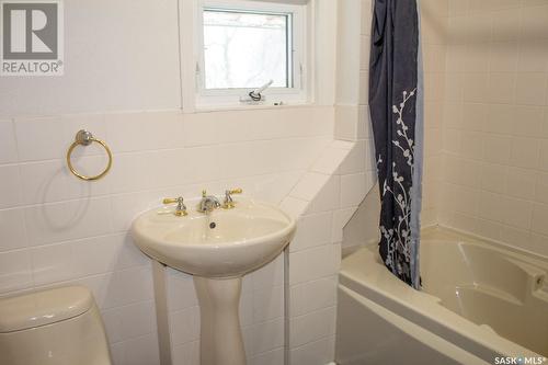304 Broadway Avenue S, Melfort, SK - Indoor Photo Showing Bathroom