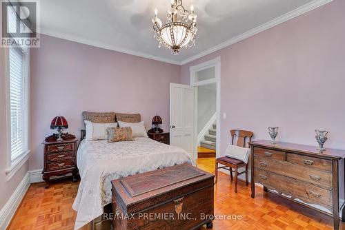 32 Robinson St, Toronto, ON - Indoor Photo Showing Bedroom