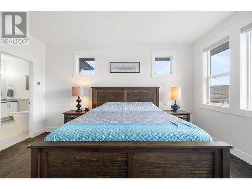 2409 Tallus Heights Drive, West Kelowna, BC - Indoor Photo Showing Bedroom