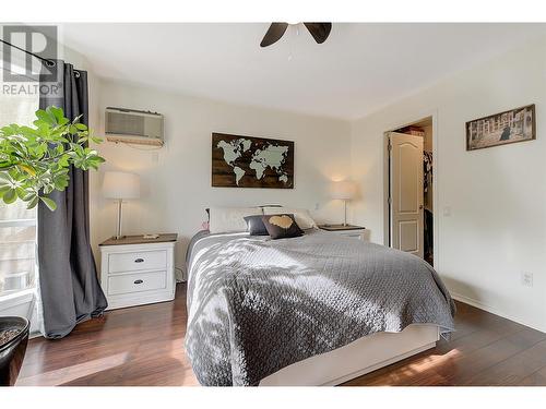 2425 Mount Baldy Drive Unit# 201, Kelowna, BC - Indoor Photo Showing Bedroom