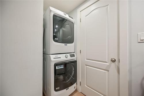 81 Hamilton Street N, Waterdown, ON - Indoor Photo Showing Laundry Room