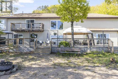 4809 Second Lin W, Prince Township, ON - Outdoor With Deck Patio Veranda