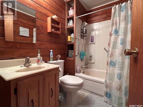 8 Alder Place, Candle Lake, SK - Indoor Photo Showing Bathroom