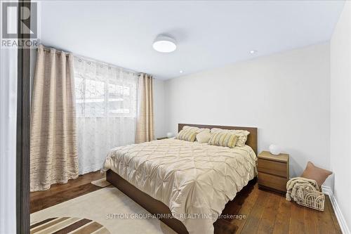 241 Derrydown Rd, Toronto, ON - Indoor Photo Showing Bedroom
