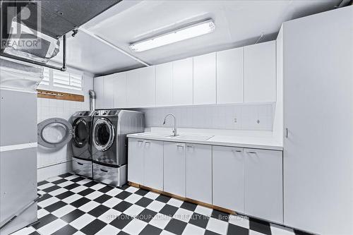 241 Derrydown Rd, Toronto, ON - Indoor Photo Showing Laundry Room