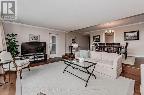 806 - 2185 Marine Drive, Oakville, ON - Indoor Photo Showing Living Room