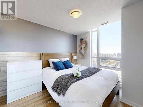 #1412 -70 Forest Manor Rd, Toronto, ON - Indoor Photo Showing Bedroom