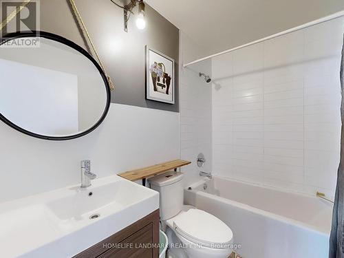 #1412 -70 Forest Manor Rd, Toronto, ON - Indoor Photo Showing Bathroom