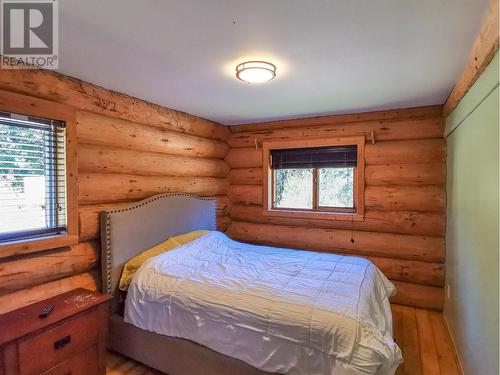 5065 Canim-Hendrix Lake Road, Forest Grove, BC - Indoor Photo Showing Bedroom