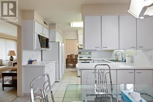 3585 Avondale Avenue, Windsor, ON - Indoor Photo Showing Laundry Room