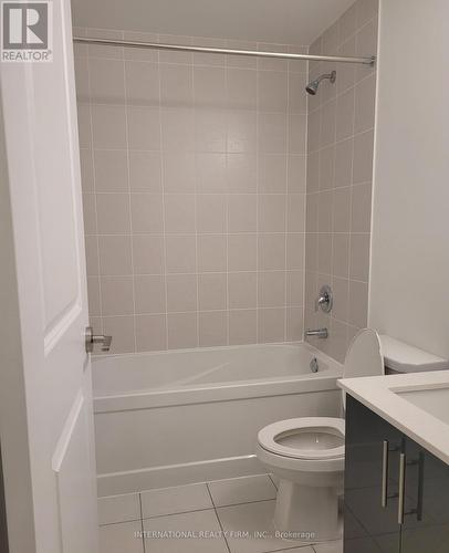 141 - 1060 Douglas Mccurdy Comm Road, Mississauga, ON - Indoor Photo Showing Bathroom