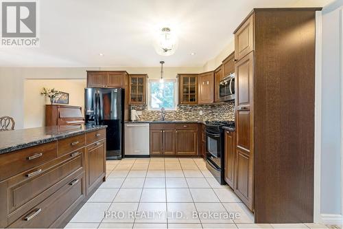 104 Charles St, Halton Hills, ON - Indoor Photo Showing Kitchen