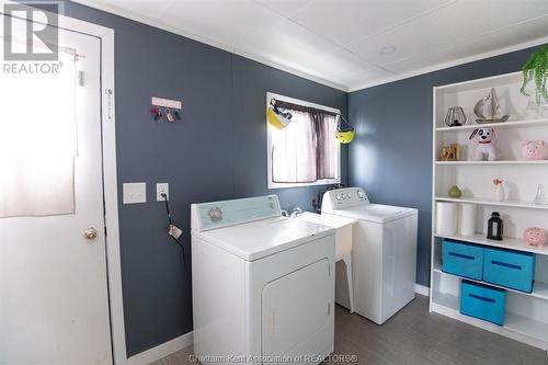 515 Lafontaine Street, Wallaceburg, ON - Indoor Photo Showing Laundry Room
