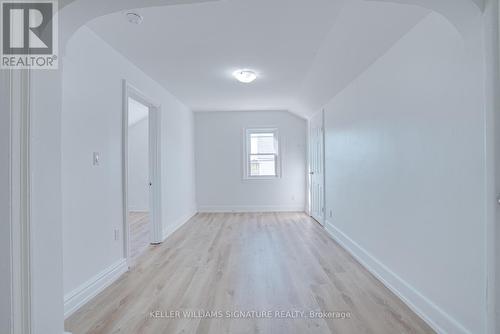 43 Centre Street N, St. Catharines, ON - Indoor Photo Showing Other Room