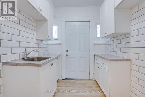 43 Centre St N, St. Catharines, ON - Indoor Photo Showing Kitchen