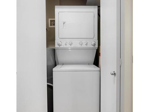 110-797 Tyee Rd, Victoria, BC - Indoor Photo Showing Laundry Room