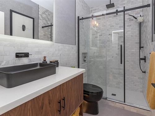 2816 Turnstyle Cres, Langford, BC - Indoor Photo Showing Bathroom