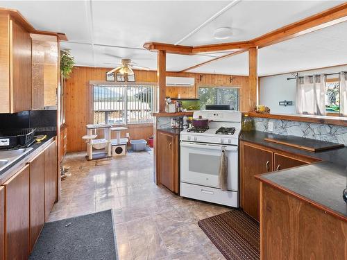 288 Albion Cres, Ucluelet, BC - Indoor Photo Showing Kitchen With Double Sink
