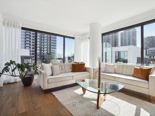 Salon - 301-101 Rue De La Rotonde, Montréal (Verdun/Île-Des-Soeurs), QC - Indoor Photo Showing Living Room