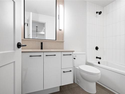 205-947 Whirlaway Cres, Langford, BC - Indoor Photo Showing Bathroom