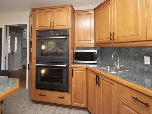 4285 Oak Heights Place, Thunder Bay, ON - Indoor Photo Showing Kitchen