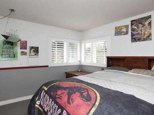 4285 Oak Heights Place, Thunder Bay, ON - Indoor Photo Showing Bedroom