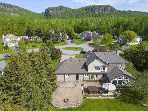 4285 Oak Heights Place, Thunder Bay, ON - Outdoor With View
