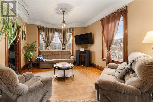 5909 King St, Riverside-Albert, NB - Indoor Photo Showing Living Room