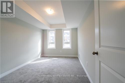 291 Chapel Hill Drive, Kitchener, ON - Indoor Photo Showing Other Room