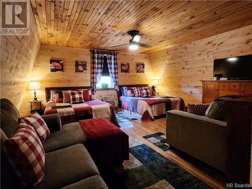 205 Lake Rd Cluster #2, South Oromocto Lake, NB - Indoor Photo Showing Living Room