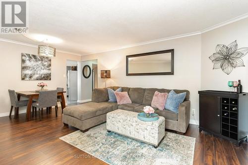 #B11 -284 Mill Rd, Toronto, ON - Indoor Photo Showing Living Room