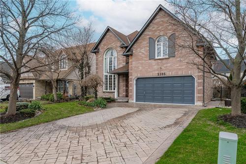 2105 Kevin Crescent, Burlington, ON - Outdoor With Facade