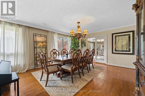 1606 Crediton Pkwy E, Mississauga, ON - Indoor Photo Showing Dining Room