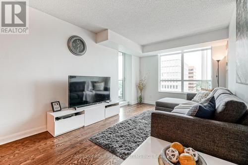 #808 -225 Sherway Gardens Rd, Toronto, ON - Indoor Photo Showing Living Room