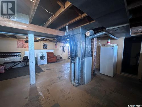 509 Railway Avenue, Springside, SK - Indoor Photo Showing Laundry Room