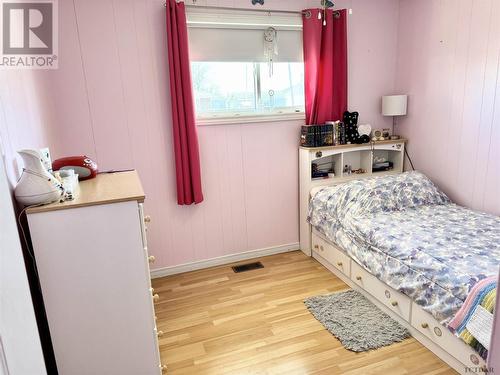 7 Macdonald St, Kapuskasing, ON - Indoor Photo Showing Bedroom