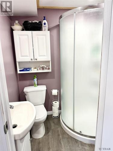 7 Macdonald St, Kapuskasing, ON - Indoor Photo Showing Bathroom