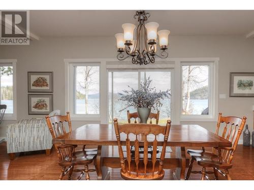 6416 Horsefly Landing Road, Horsefly, BC - Indoor Photo Showing Dining Room