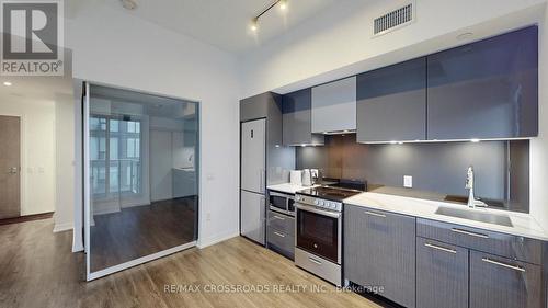 1037 - 251 Jarvis Street N, Toronto, ON - Indoor Photo Showing Kitchen With Upgraded Kitchen